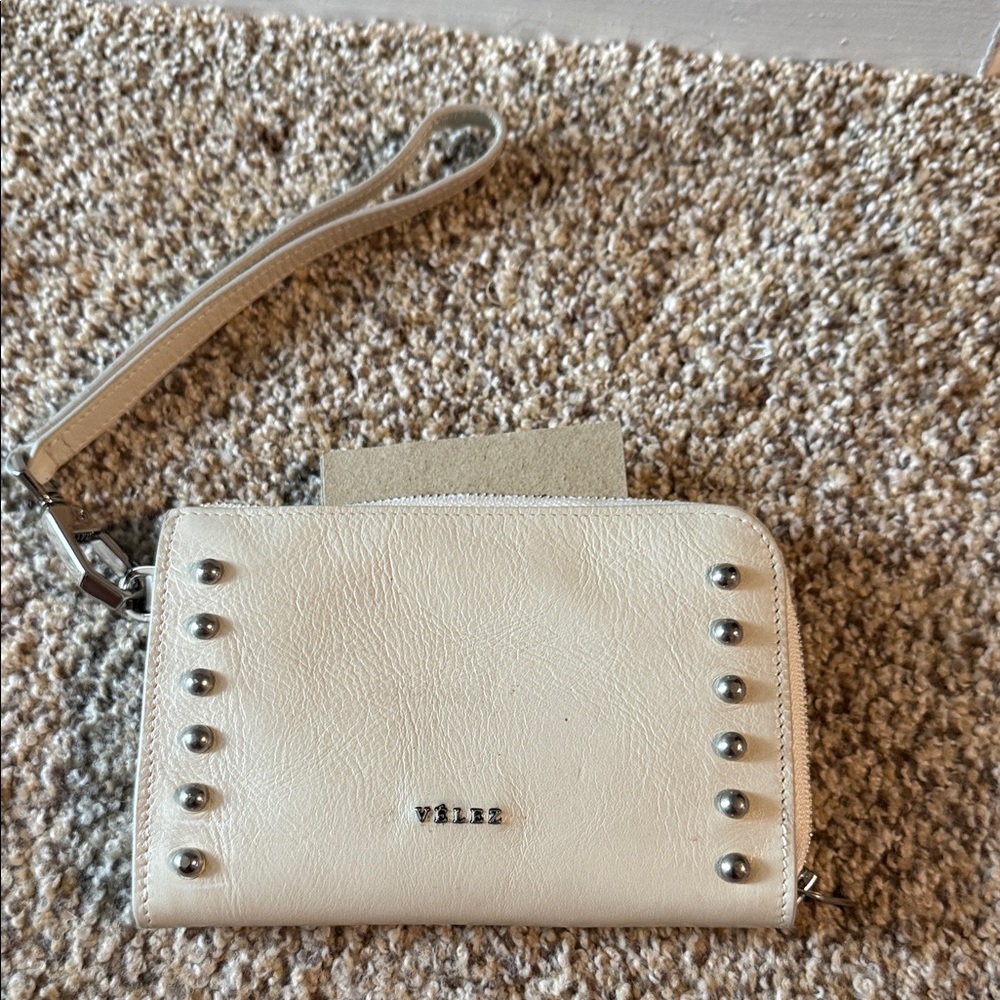 Velez White Leather Wristlet